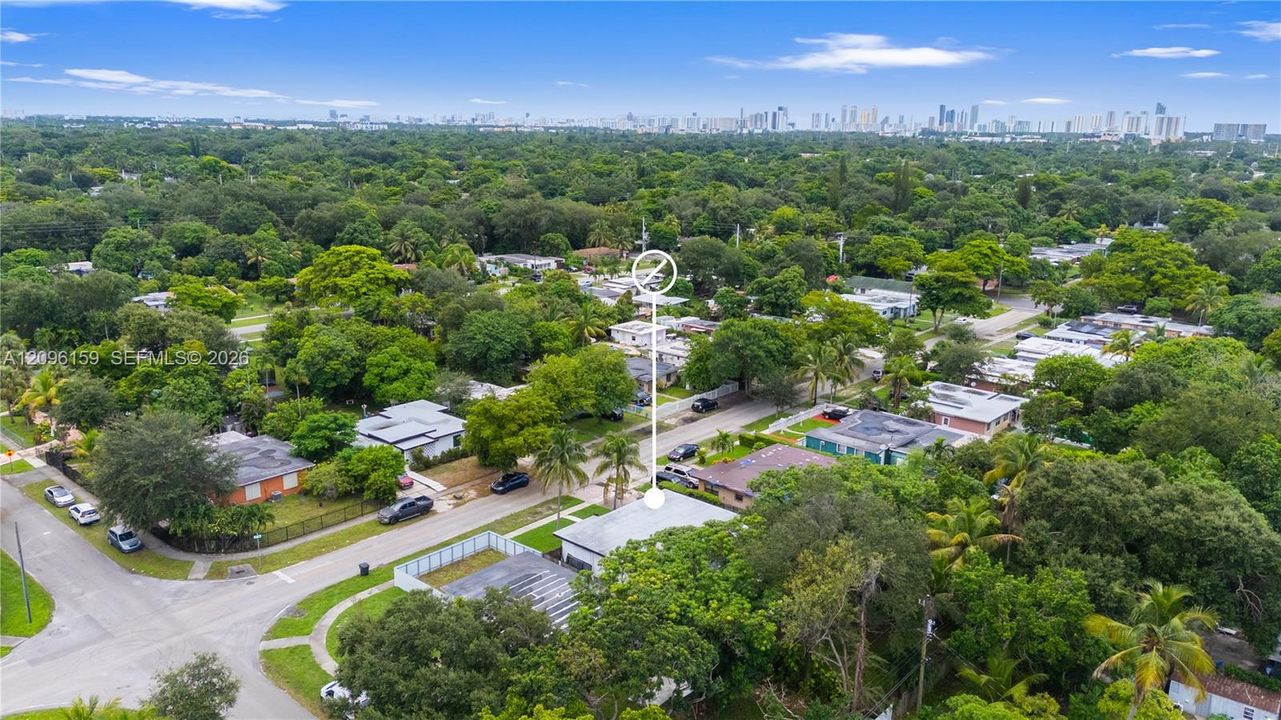 En Venta: $620,000 (4 camas, 3 baños, 1910 Pies cuadrados)
