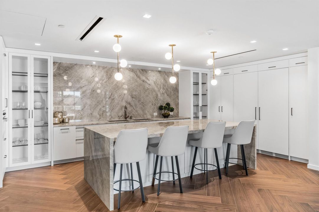058-200SoutheastMiznerBoulevard-BocaRato