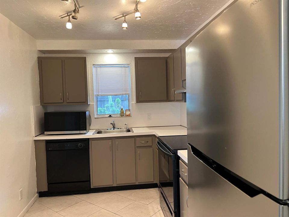 Kitchen 2