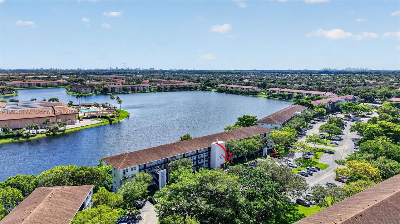 For Sale: $174,000 (1 beds, 1 baths, 585 Square Feet)