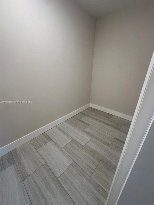 En Venta: $579,000 (3 camas, 2 baños, 1945 Pies cuadrados)