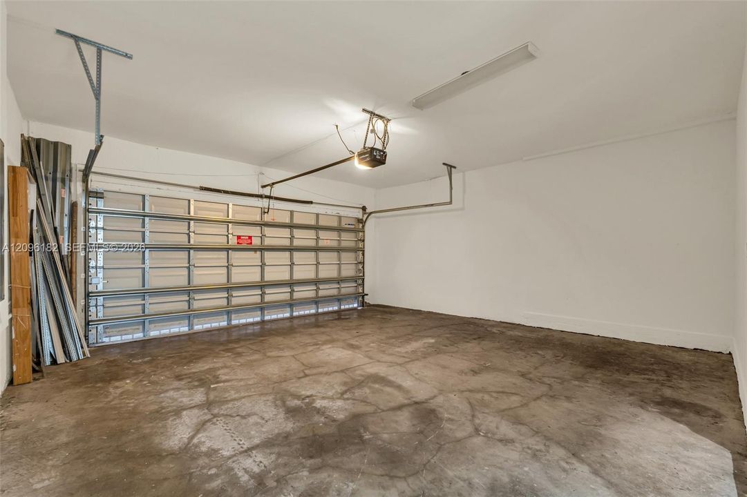 В аренду: $3,500 (4 спален, 3 ванн, 3022 Квадратных фут)