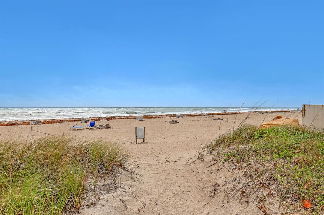 Palm Beach Shores Beach