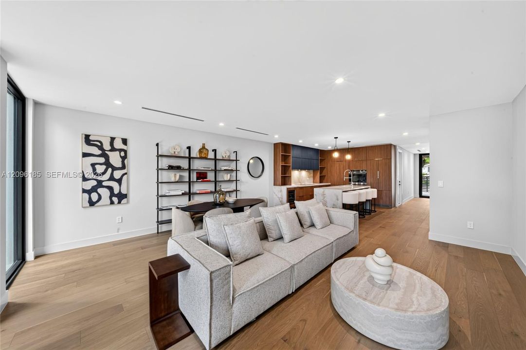 For Sale: $1,349,000 (3 beds, 3 baths, 2013 Square Feet)