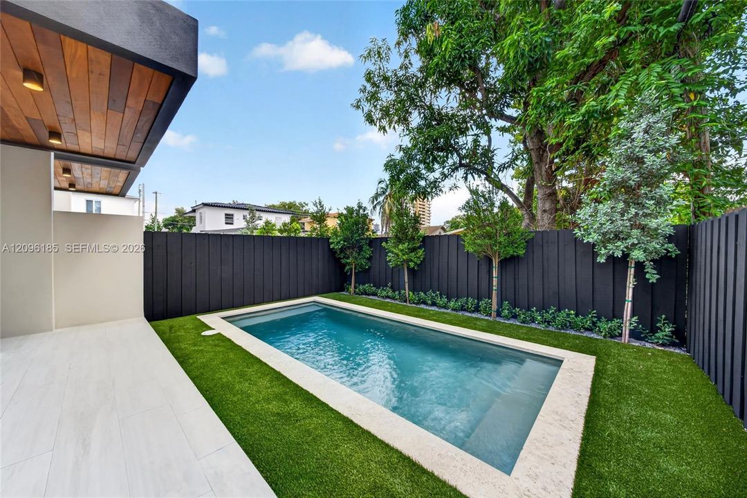 For Sale: $1,349,000 (3 beds, 3 baths, 2013 Square Feet)