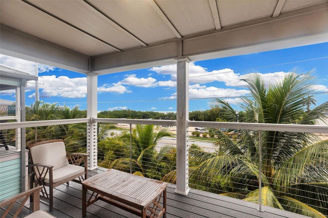 En Venta: $449,000 (2 camas, 2 baños, 960 Pies cuadrados)