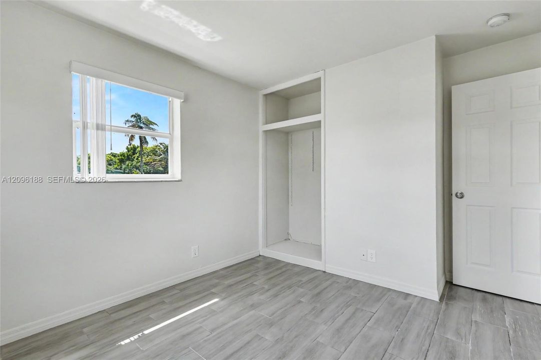 For Sale: $388,800 (3 beds, 1 baths, 1025 Square Feet)