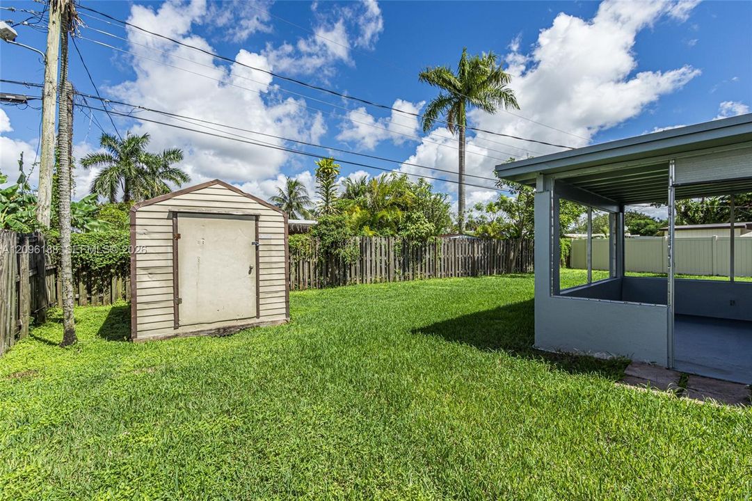 For Sale: $388,800 (3 beds, 1 baths, 1025 Square Feet)
