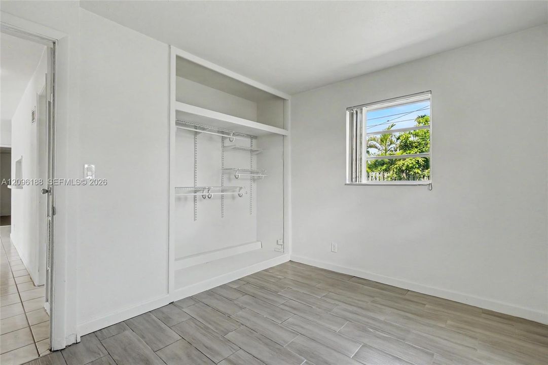 For Sale: $388,800 (3 beds, 1 baths, 1025 Square Feet)