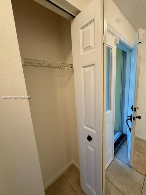 На продажу: $360,000 (2 спален, 2 ванн, 1057 Квадратных фут)
