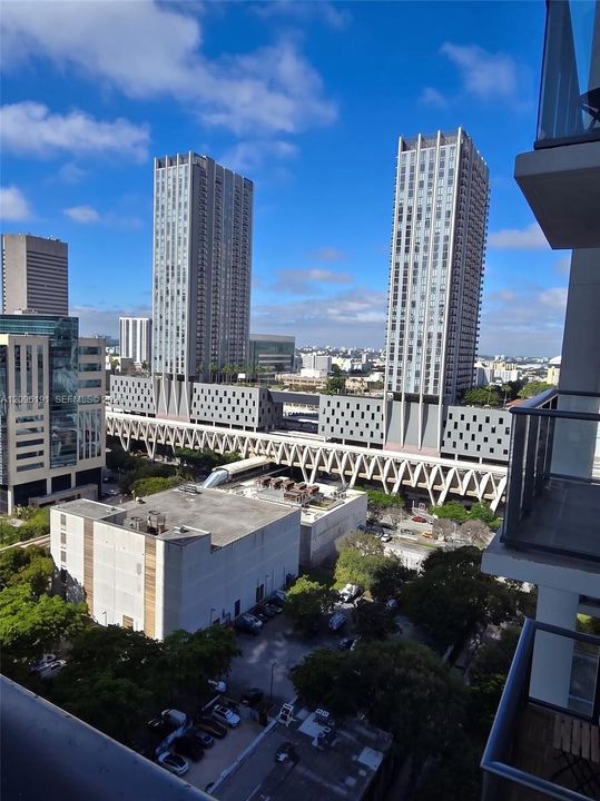 For Rent: $3,200 (1 beds, 1 baths, 555 Square Feet)