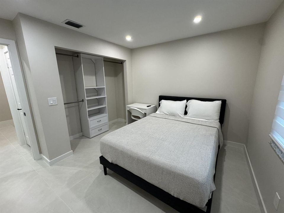 Berdroom1view2