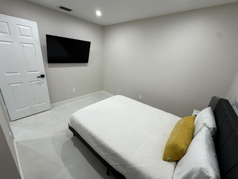 Bedroom3view2