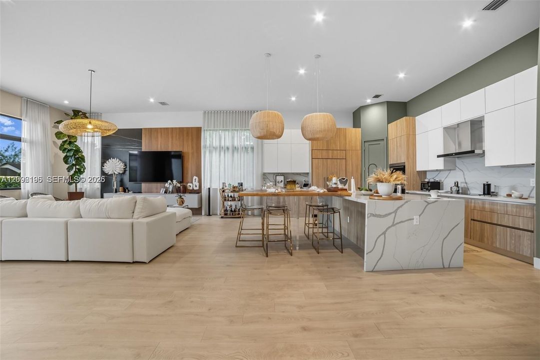 En Renta: $13,500 (4 camas, 4 baños, 3655 Pies cuadrados)
