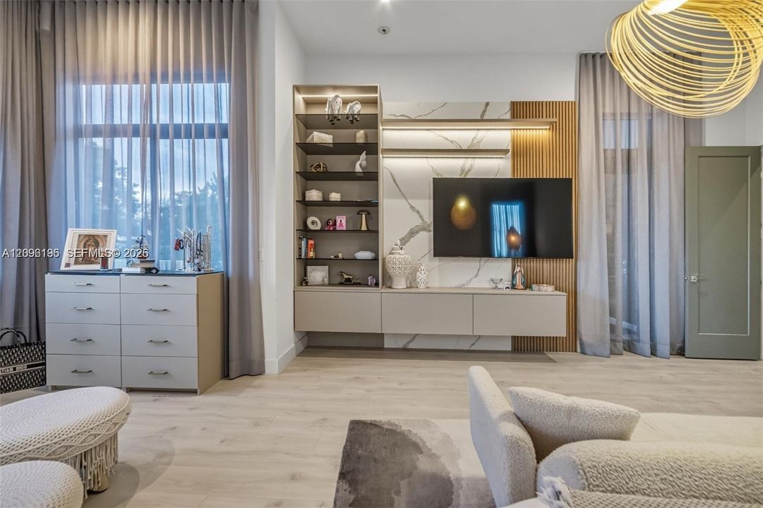 En Renta: $13,500 (4 camas, 4 baños, 3655 Pies cuadrados)