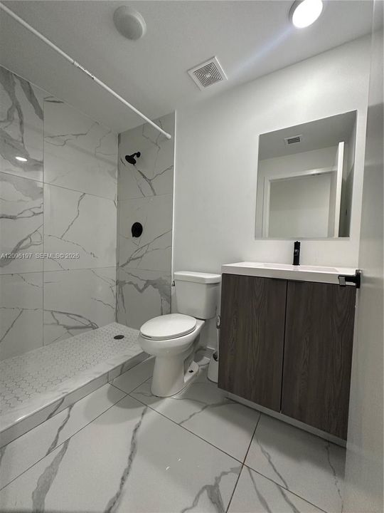 For Rent: $2,500 (3 beds, 2 baths, 1398 Square Feet)
