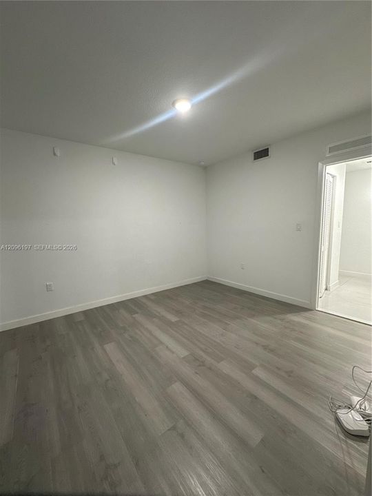 For Rent: $2,500 (3 beds, 2 baths, 1398 Square Feet)