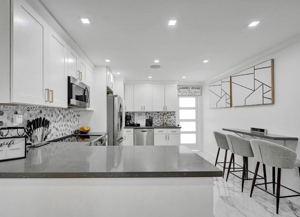 For Rent: $3,750 (3 beds, 2 baths, 1111 Square Feet)