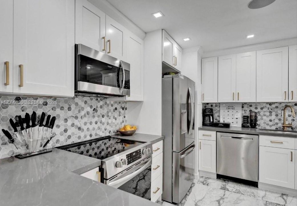 For Rent: $3,750 (3 beds, 2 baths, 1111 Square Feet)