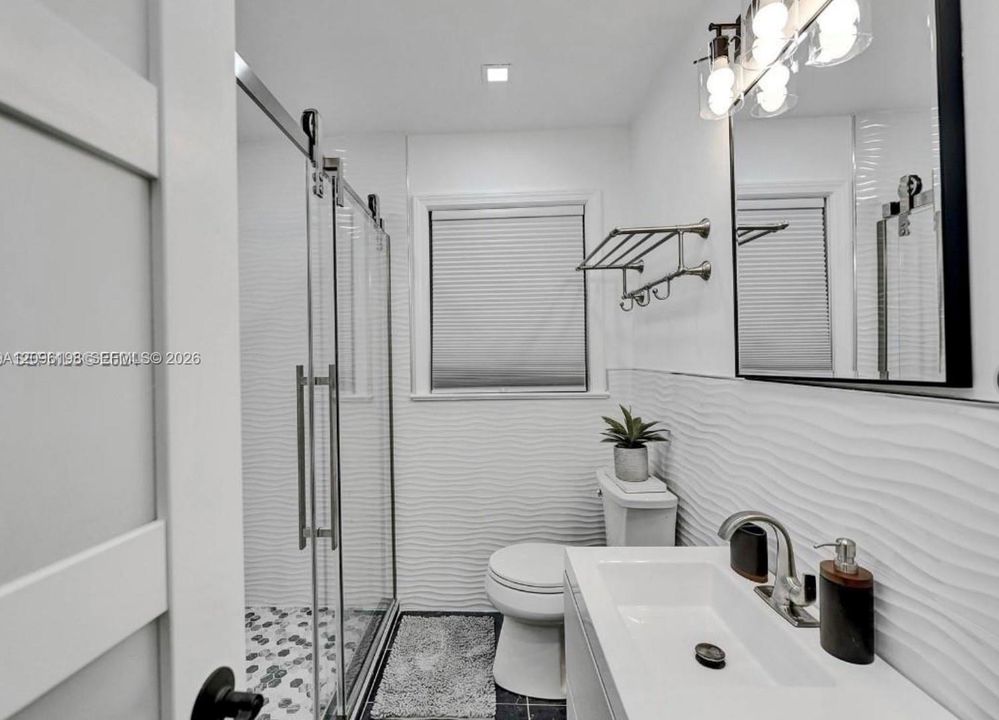 For Rent: $3,750 (3 beds, 2 baths, 1111 Square Feet)