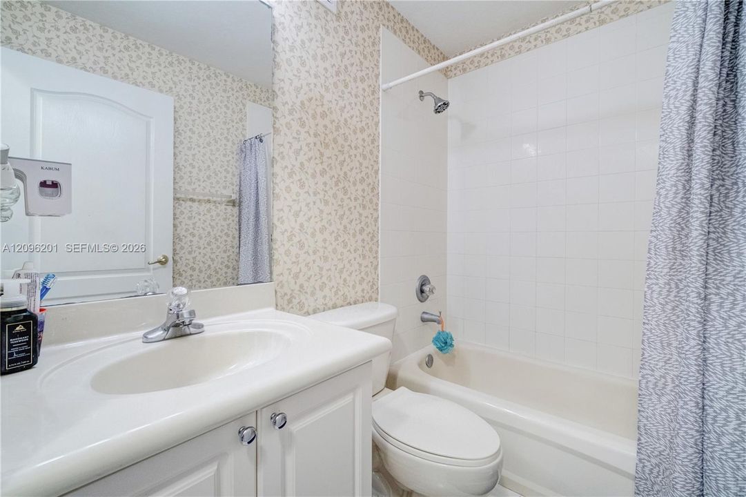 For Rent: $3,300 (3 beds, 3 baths, 1426 Square Feet)