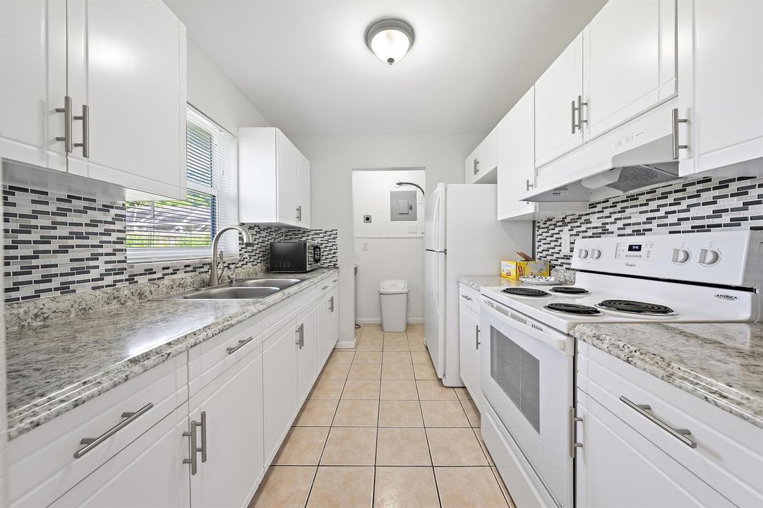 1615 S N St-7