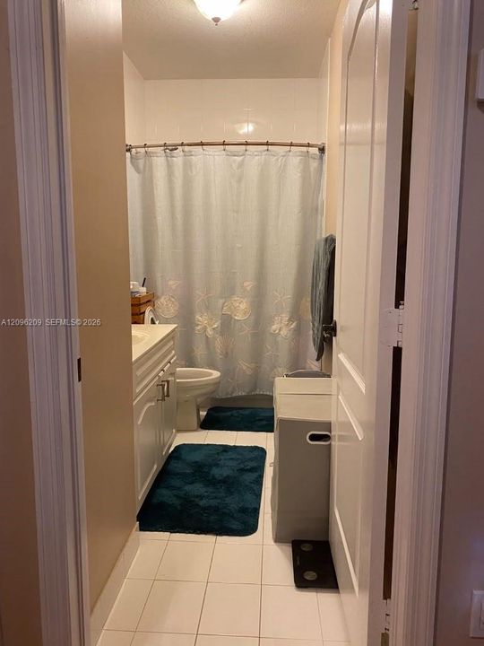 В аренду: $3,400 (3 спален, 2 ванн, 1579 Квадратных фут)