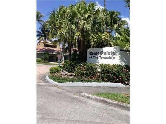 Entrance condominium