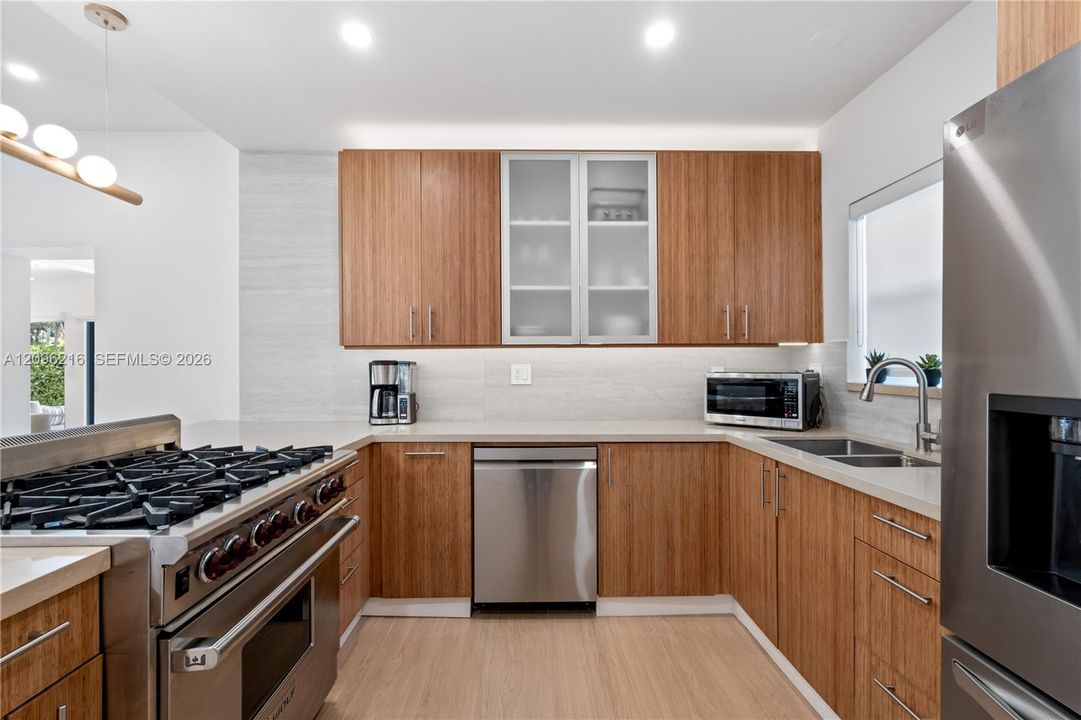 En Renta: $9,500 (3 camas, 2 baños, 1736 Pies cuadrados)