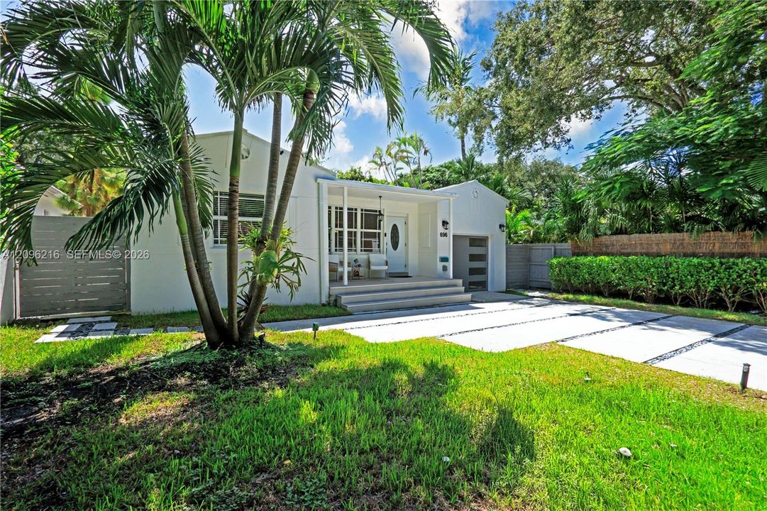 En Renta: $9,500 (3 camas, 2 baños, 1736 Pies cuadrados)