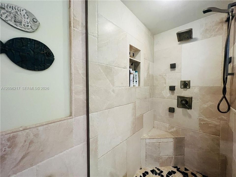 MAIN BEDROOM BATH