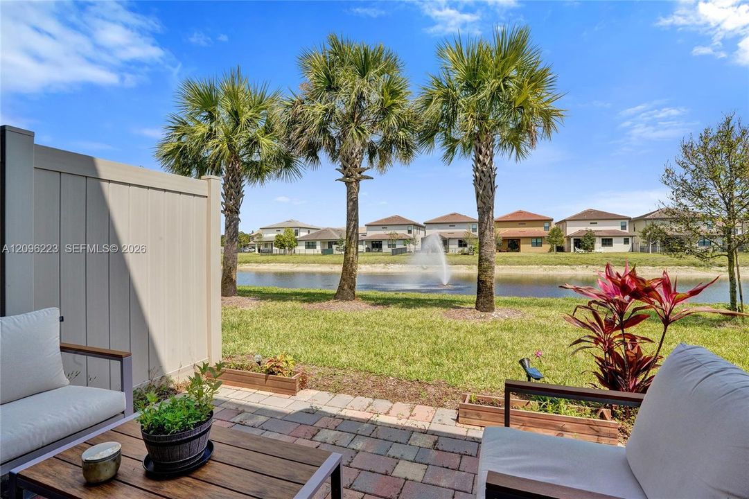 For Rent: $3,500 (3 beds, 2 baths, 1895 Square Feet)