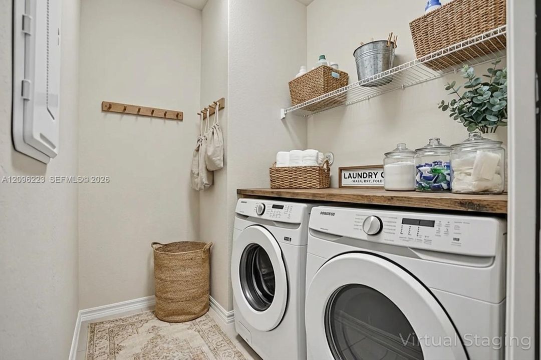 For Rent: $3,500 (3 beds, 2 baths, 1895 Square Feet)