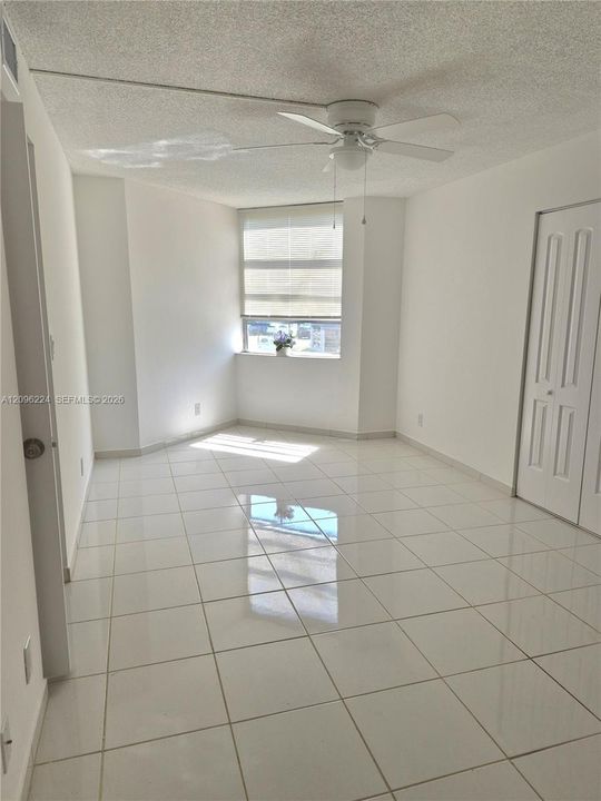 For Rent: $2,495 (3 beds, 2 baths, 1124 Square Feet)
