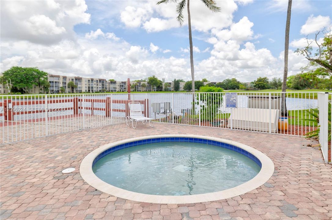 For Rent: $2,495 (3 beds, 2 baths, 1124 Square Feet)