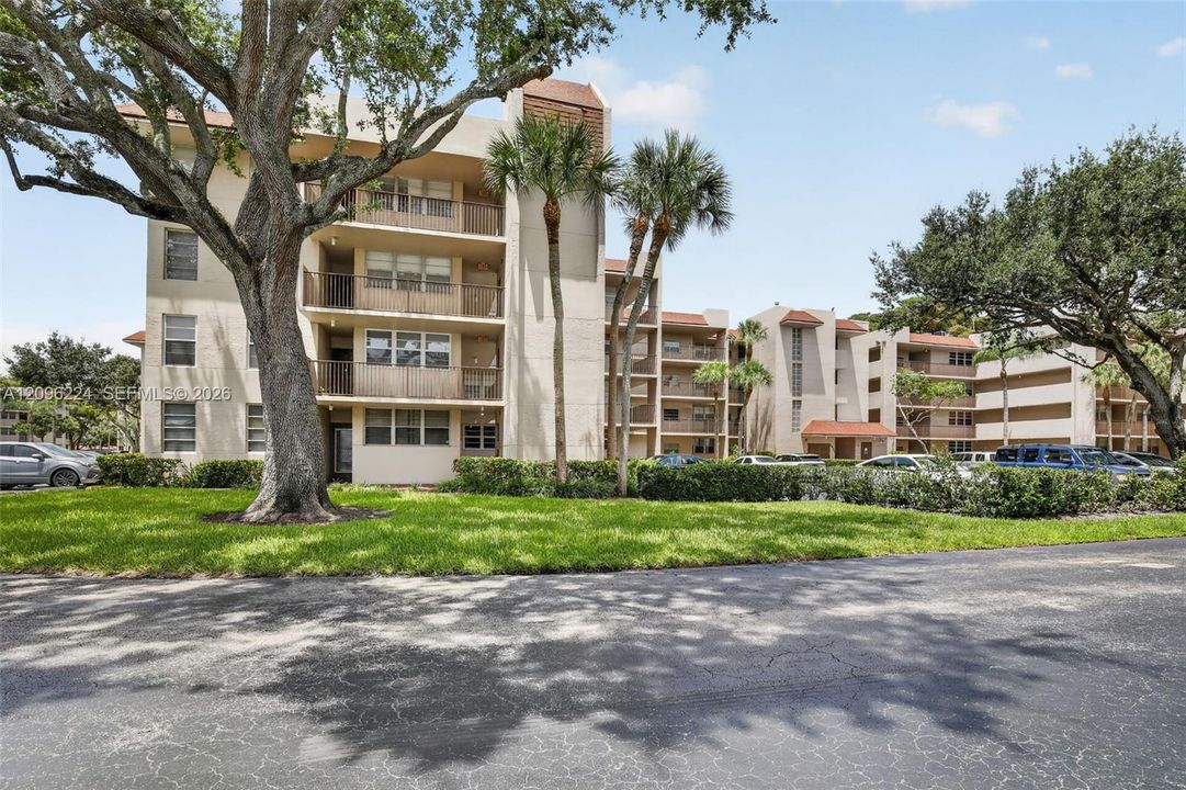 For Rent: $2,495 (3 beds, 2 baths, 1124 Square Feet)