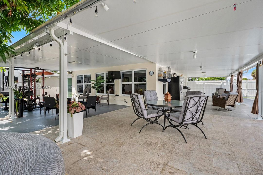 En Venta: $580,000 (4 camas, 1 baños, 1383 Pies cuadrados)