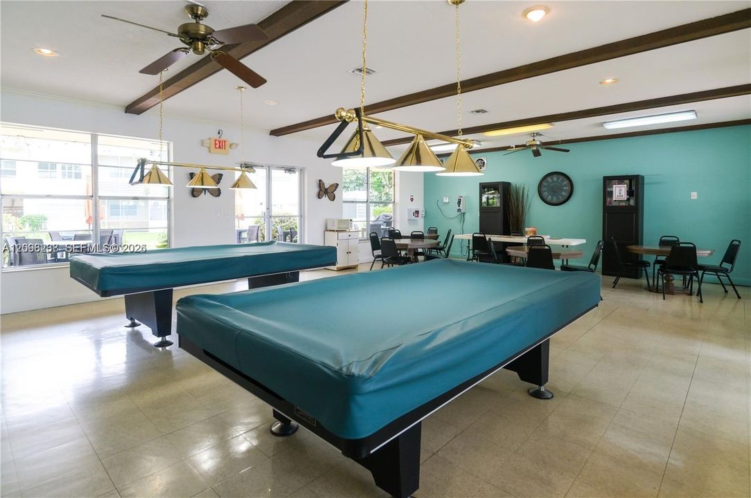 For Sale: $59,900 (1 beds, 1 baths, 680 Square Feet)