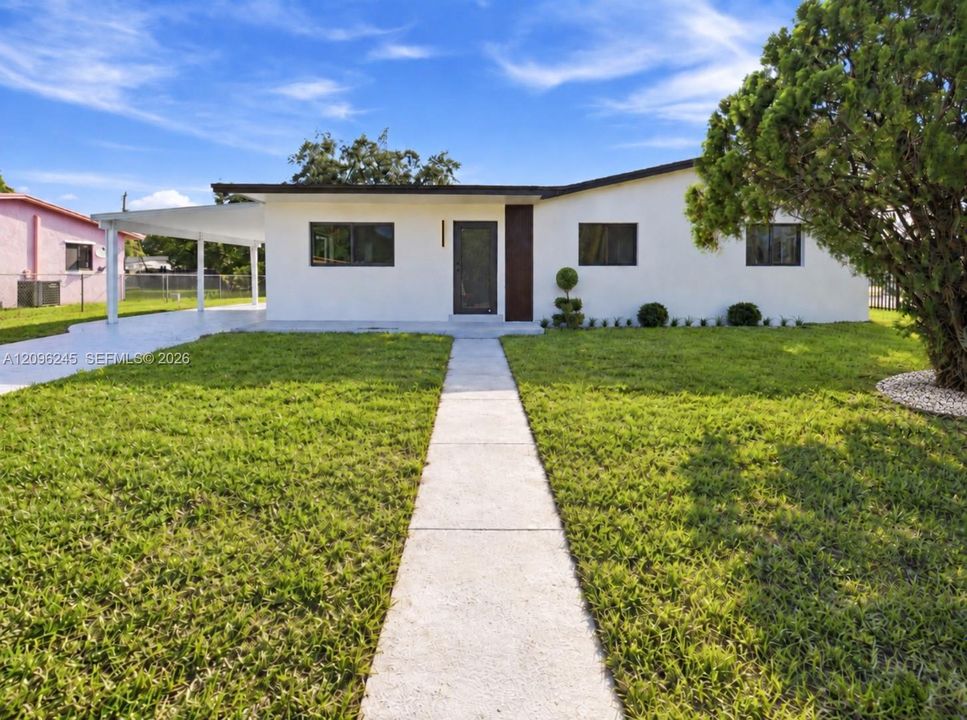 For Sale: $689,000 (4 beds, 2 baths, 1500 Square Feet)