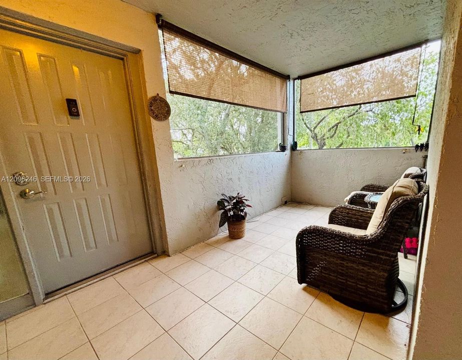 For Sale: $325,000 (2 beds, 2 baths, 1480 Square Feet)