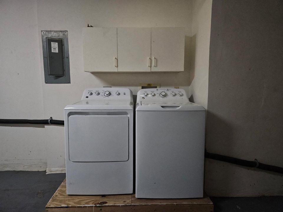 WASHER AND DRYER