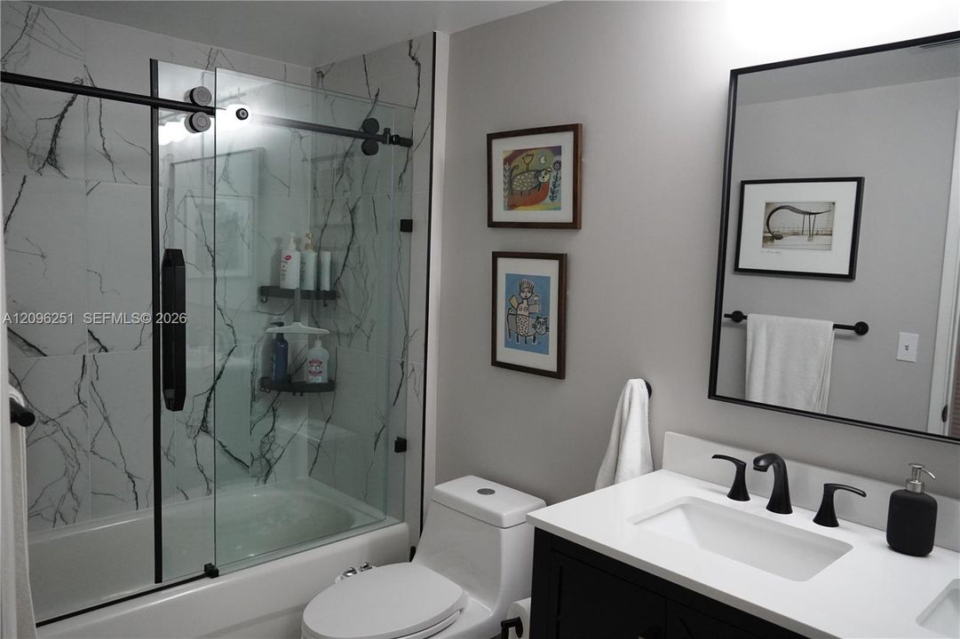 Active With Contract: $315,000 (2 beds, 2 baths, 1130 Square Feet)