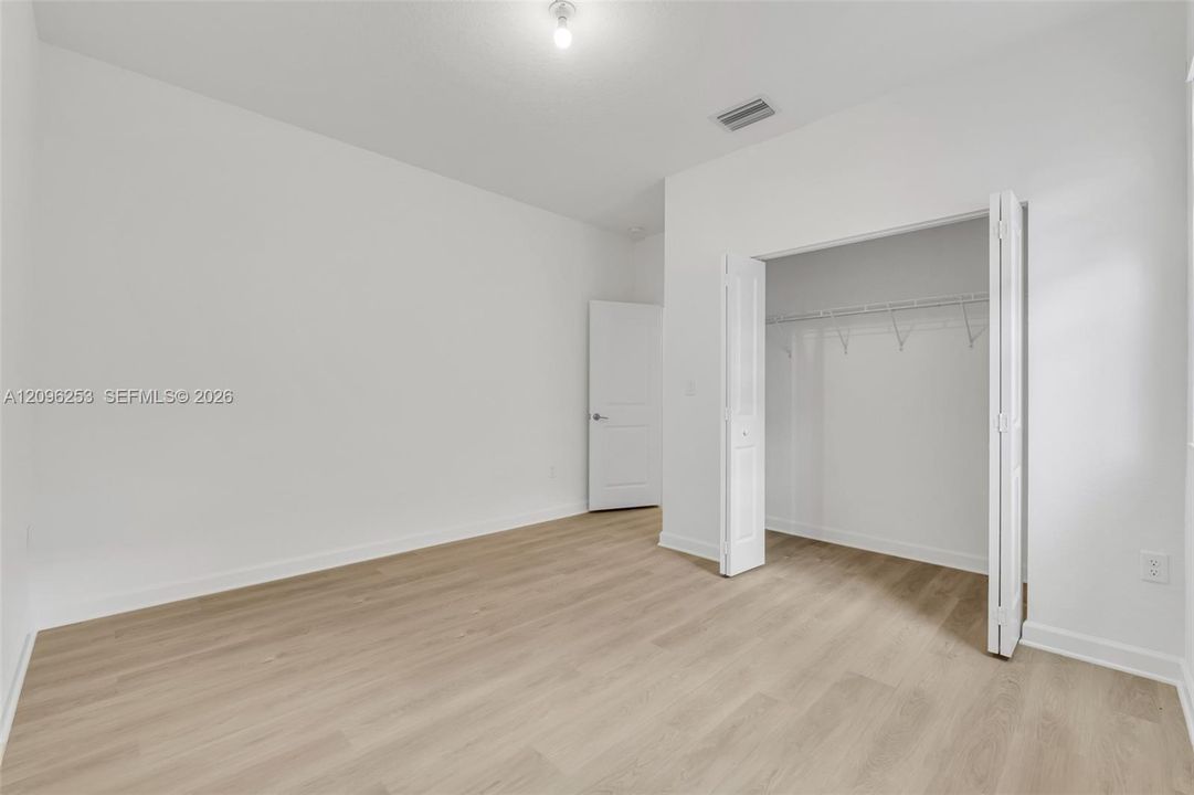 For Sale: $620,000 (4 beds, 2 baths, 2460 Square Feet)