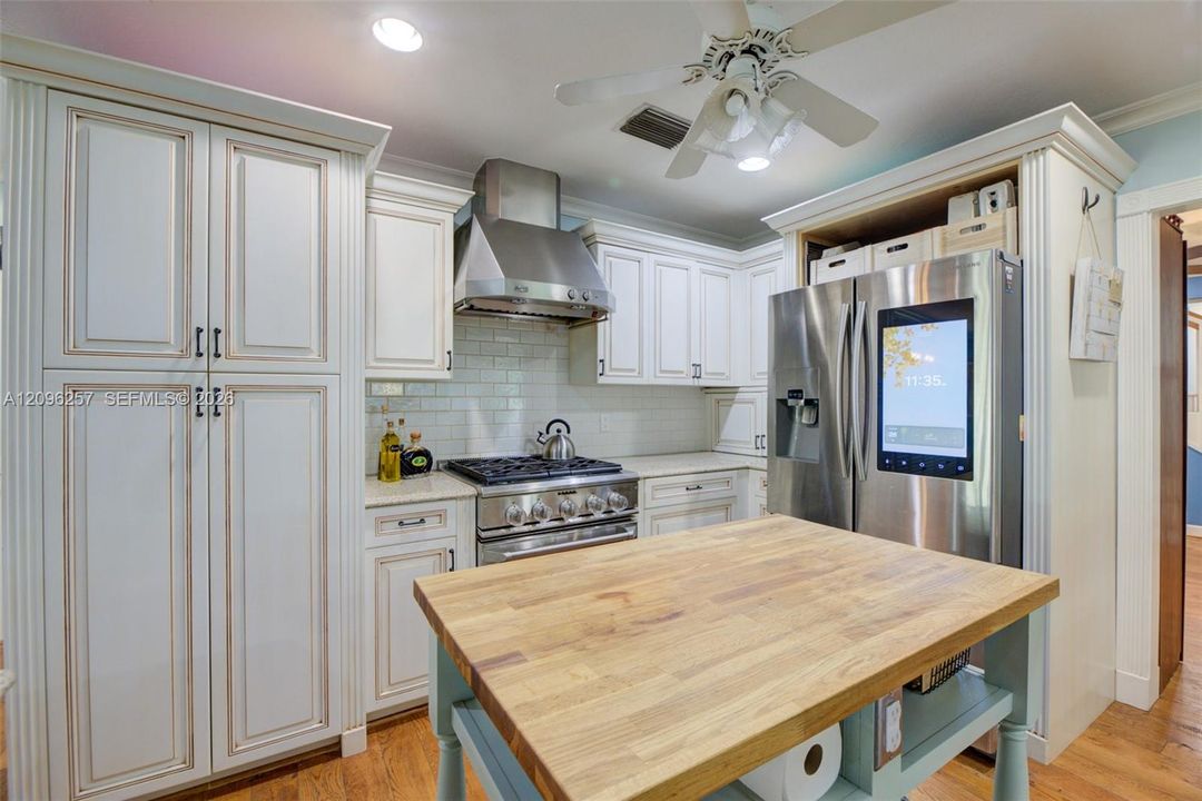 For Sale: $1,749,900 (4 beds, 3 baths, 3259 Square Feet)