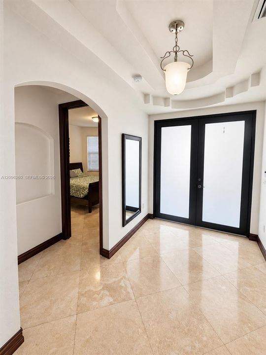 For Sale: $1,350,000 (5 beds, 4 baths, 3780 Square Feet)