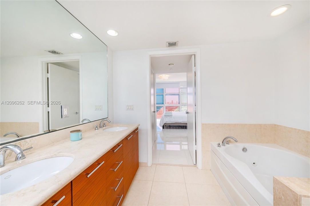 En Renta: $4,600 (2 camas, 2 baños, 1322 Pies cuadrados)