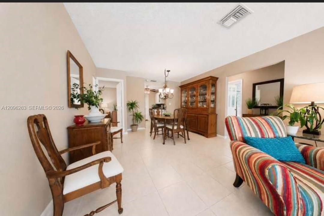 For Rent: $1,950 (3 beds, 2 baths, 1296 Square Feet)