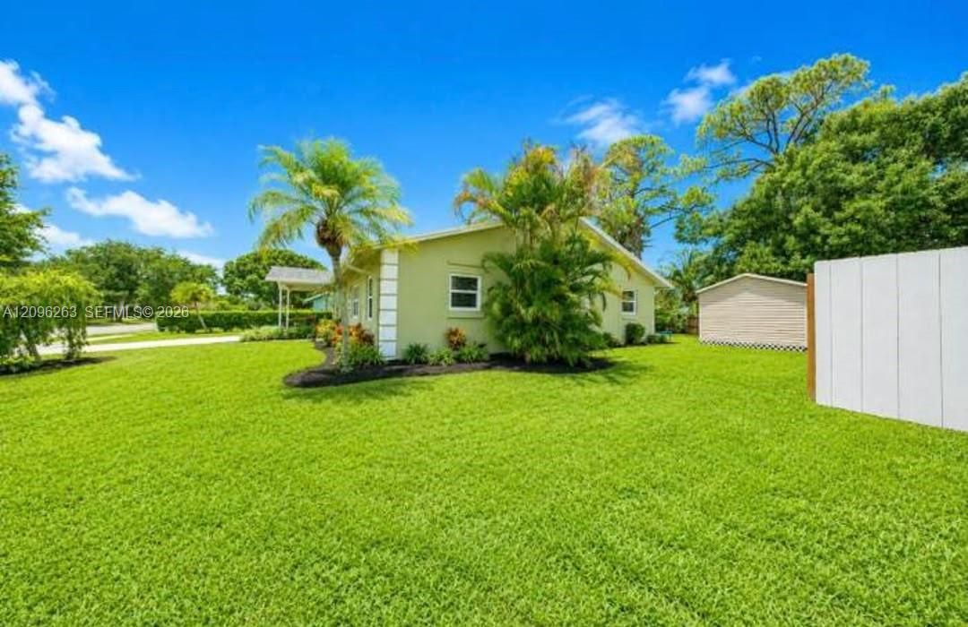 For Rent: $1,950 (3 beds, 2 baths, 1296 Square Feet)