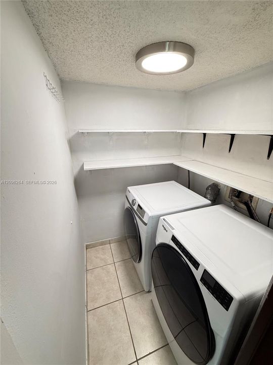 For Rent: $2,495 (3 beds, 2 baths, 1114 Square Feet)