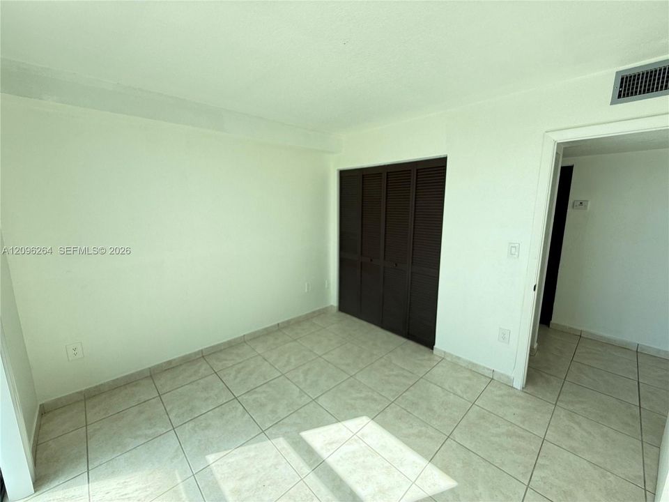 For Rent: $2,495 (3 beds, 2 baths, 1114 Square Feet)